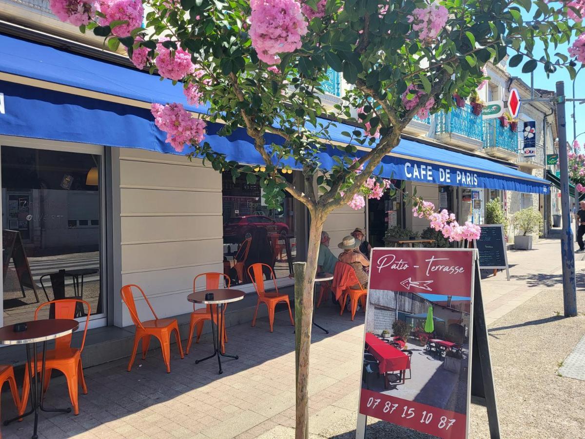 Cafe De Paris Hotel Lesparre-Médoc Exterior foto